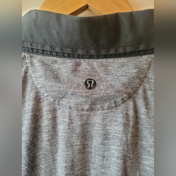 Mens Lulu Lemon long shirt - Picture 4 of 5